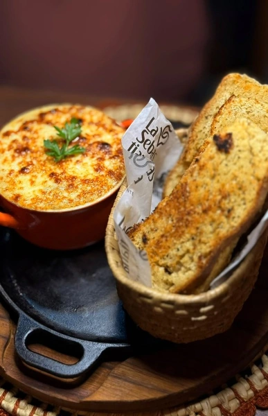 PANELINHA DE CAMARÕES GRATINADOS